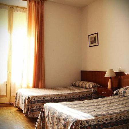 Pension Central Куенка Номер фото